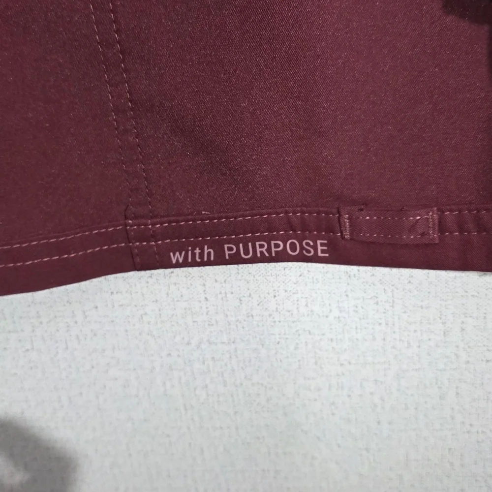 Jaanuu Women's Burgundy Top - Picture 4 of 6